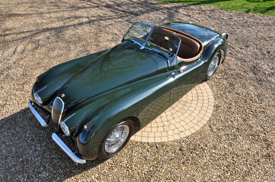  Jaguar XK120 SE Roadster 1953 года  (фото 11 из 27)
